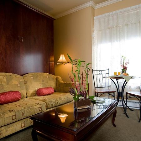 Relais St-Denis 호텔 Saint-Sauveur-des-Monts 외부 사진
