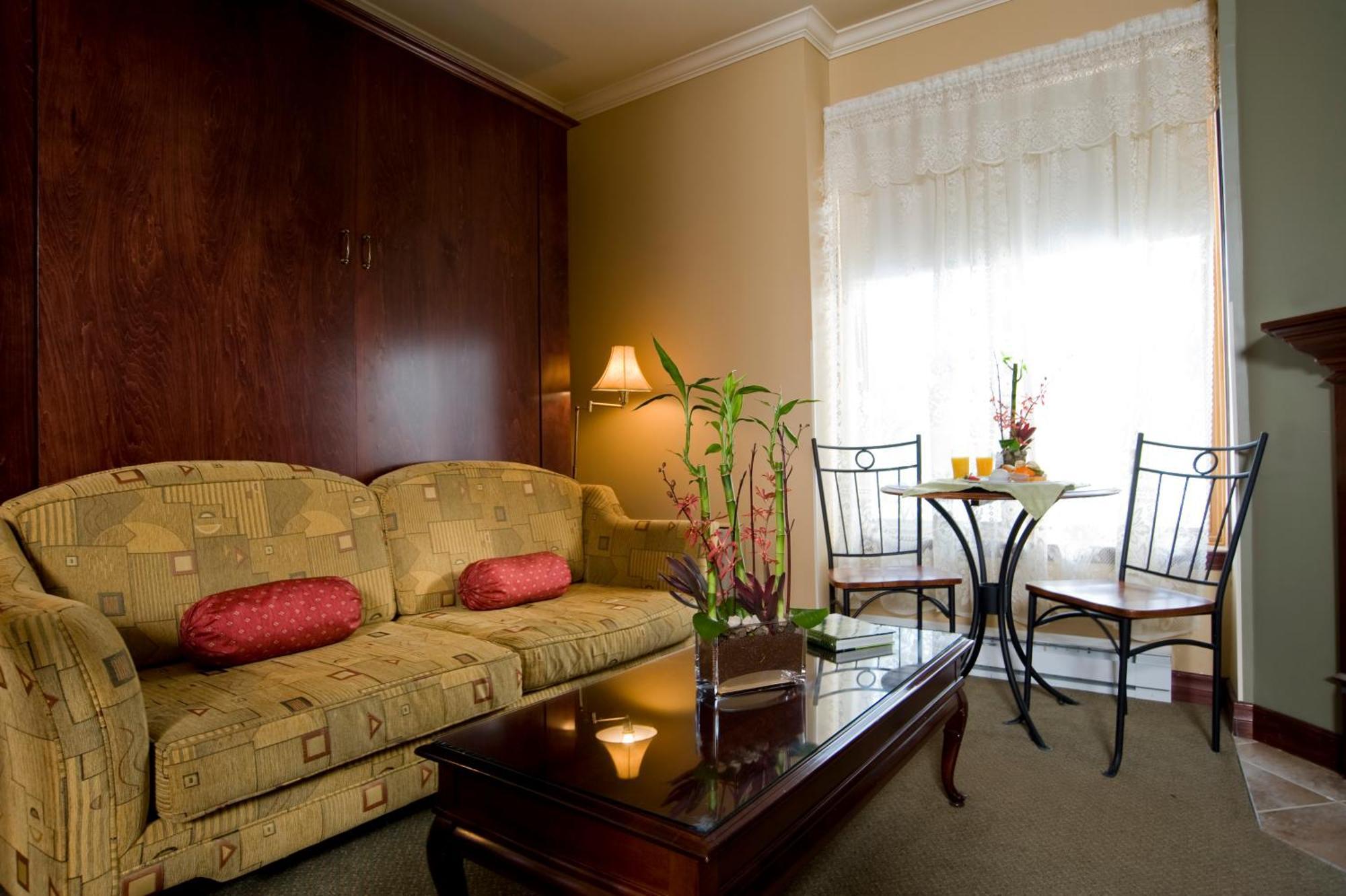 Relais St-Denis 호텔 Saint-Sauveur-des-Monts 외부 사진