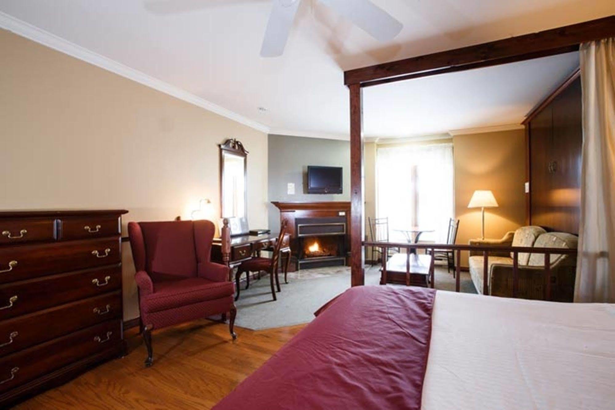 Relais St-Denis 호텔 Saint-Sauveur-des-Monts 외부 사진